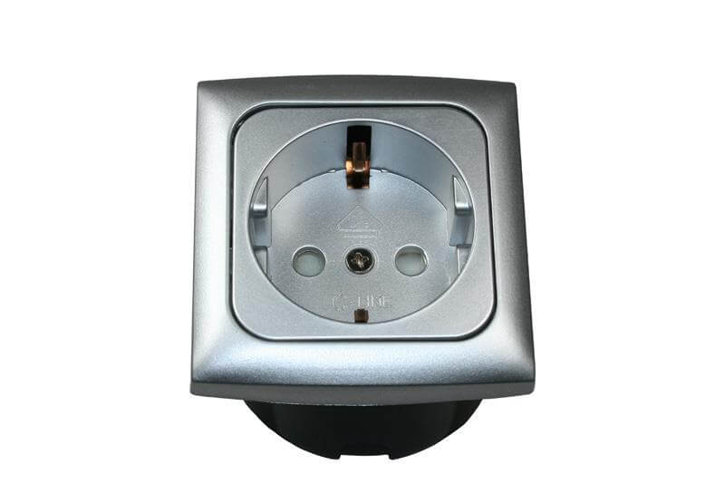C-Line Schuko Steckdose 230V für Wohnwagen mit Opal Rahmen silber - verpackt