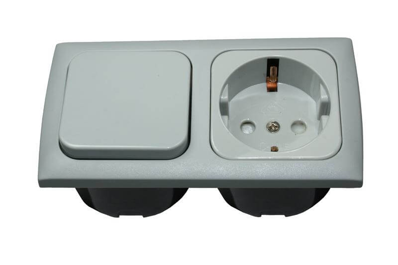 C-Line Kombi Schalter Steckdose 230V mit Opal 2-fach Rahmen grau - verpackt