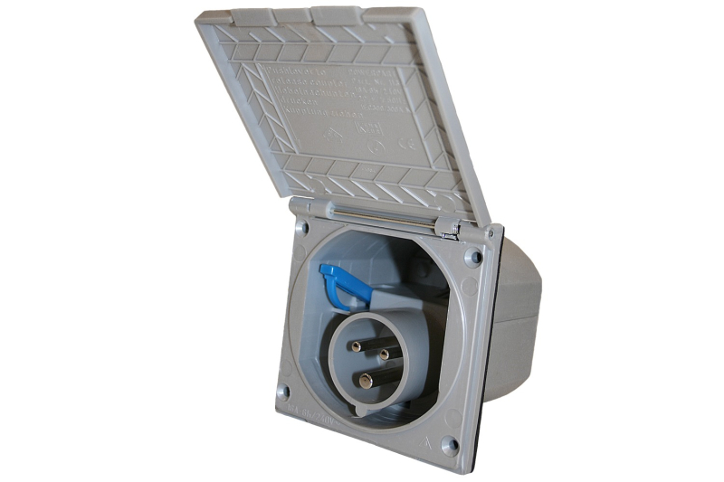 Standard Line CEE Aussensteckdose silbergrau