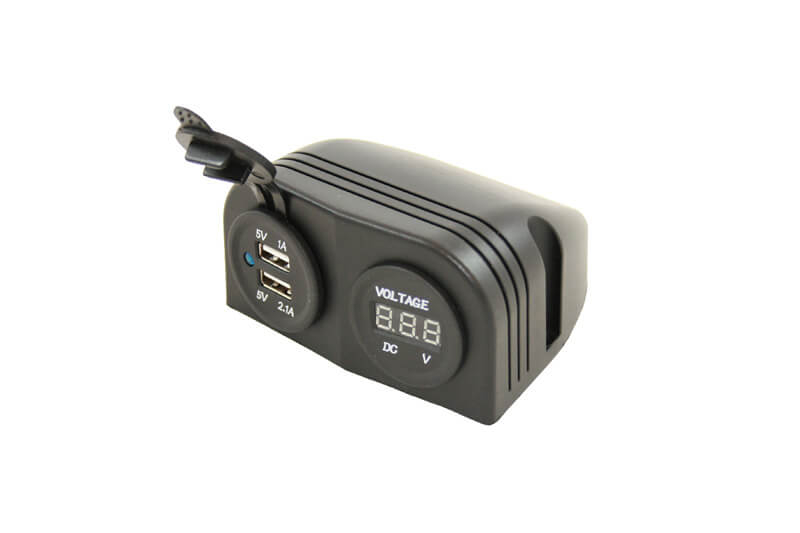 Power Line 12 Volt Aufputz-Steckdose mit 2x USB-A max. 3.1A Ladestrom