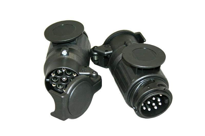 Steckeradapter 13 poliger DIN auf 13 poliger Multicon West